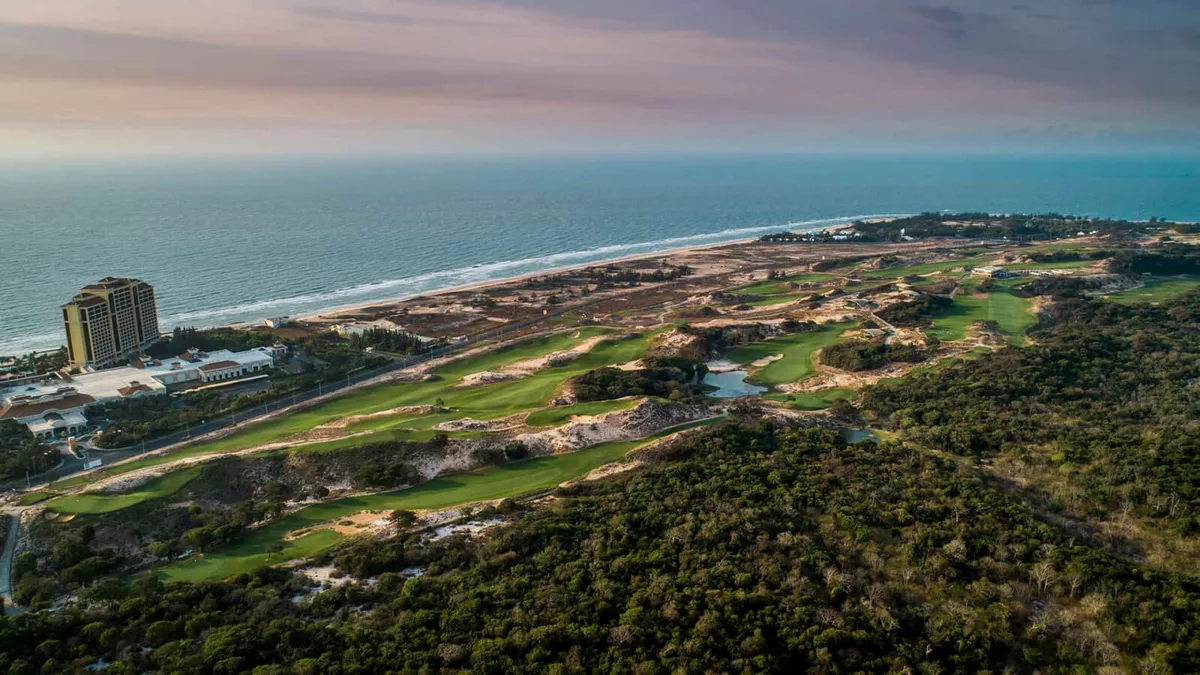 Gallery Villas Hồ Tràm Strip Golf the Bluffs